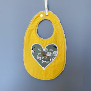 bavoir jaune coeur animaux